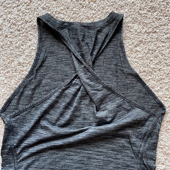Lululemon &go everywhere tank 6 - Picture 2 of 4